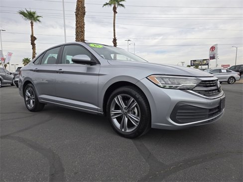 Used 2024 Volkswagen Jetta SE image 6