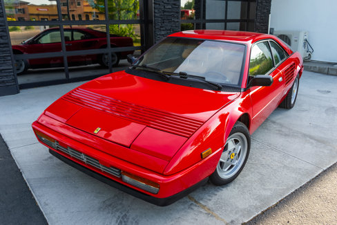 Used 1987 Ferrari Mondial Coupe image 4
