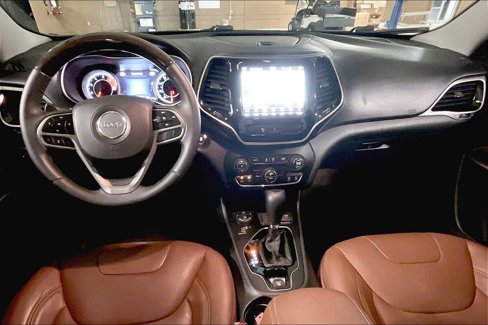Used 2019 Jeep Cherokee Overland w/ Heavy Duty Protection Group image 14