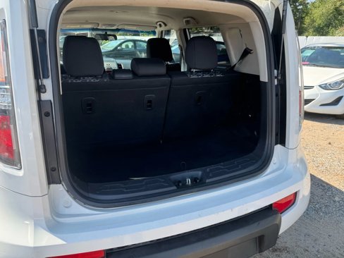 Used 2011 Kia Soul + image 5