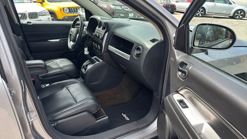 Used 2016 Jeep Compass High Altitude image 11