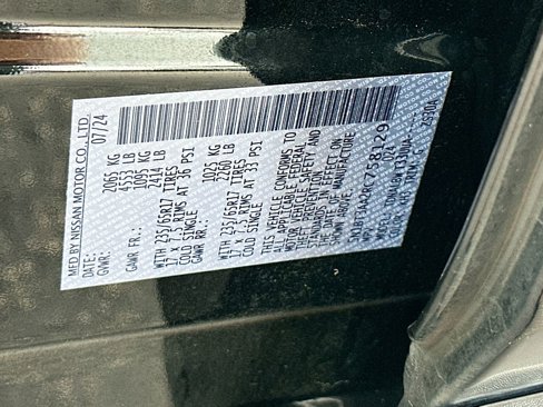 Used 2024 Nissan Rogue S image 30