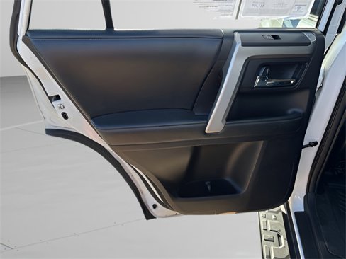 Used 2014 Toyota 4Runner SR5 image 20