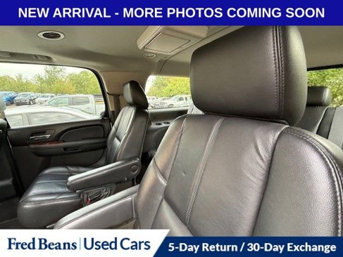 Used 2012 Chevrolet Suburban LT image 11