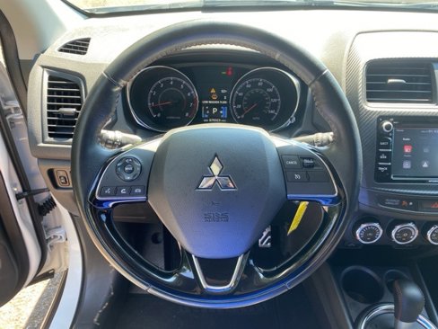 Used 2017 Mitsubishi Outlander Sport LE image 12