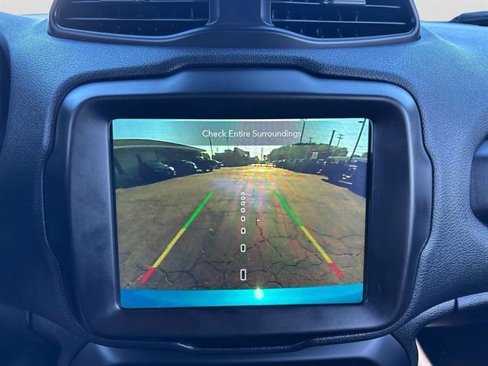 Used 2022 Jeep Renegade Altitude w/ Convenience Group image 23