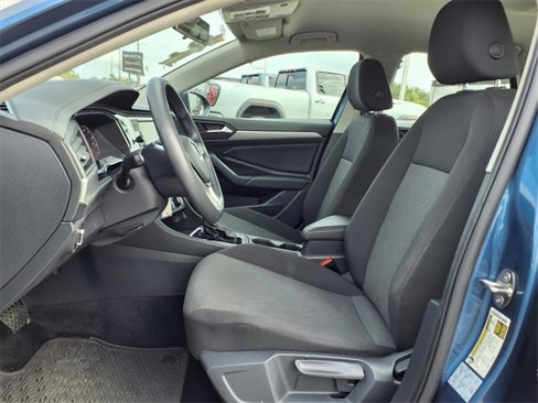 Used 2021 Volkswagen Jetta S image 9