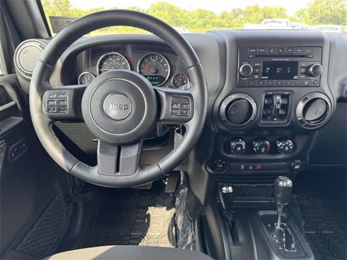 Used 2018 Jeep Wrangler Unlimited Sport S image 2