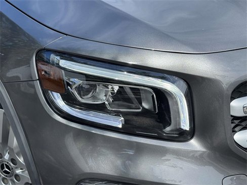 Used 2021 Mercedes-Benz GLB 250 4MATIC image 15