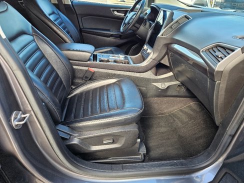 Used 2023 Ford Edge SEL image 15