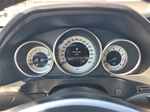 Used 2015 Mercedes-Benz E 400 Sedan w/ Lighting Package image 29