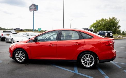 Used 2016 Ford Focus SE image 16