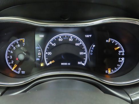 Used 2017 Jeep Grand Cherokee Limited w/ Luxury Group II image 35