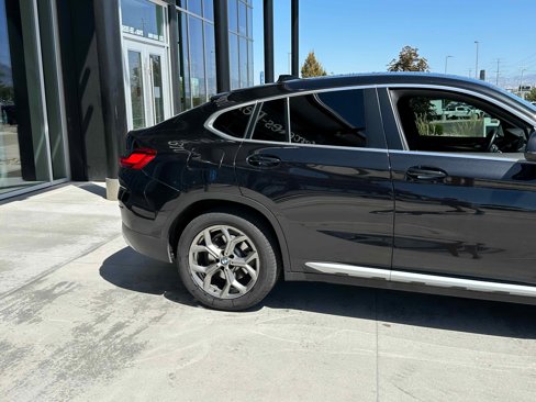 Used 2023 BMW X4 xDrive30i w/ Parking Assistance Package image 6