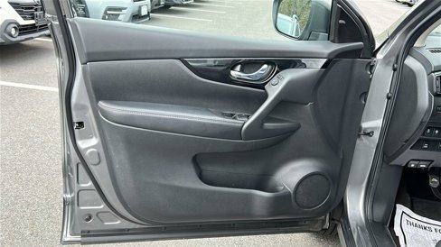 Used 2019 Nissan Rogue Sport SV image 10