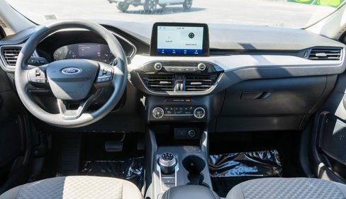 Used 2020 Ford Escape SE image 14