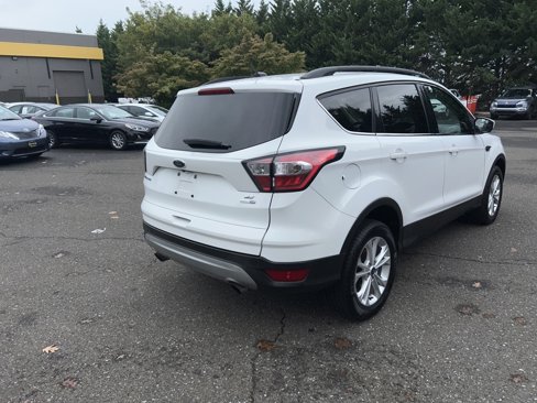 Used 2018 Ford Escape SE image 5