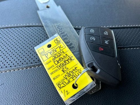 Used 2024 Chevrolet Traverse RS image 58