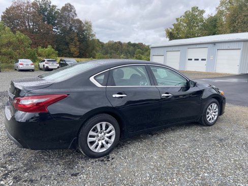 Used 2018 Nissan Altima 2.5 S w/ S Convenience Package image 3
