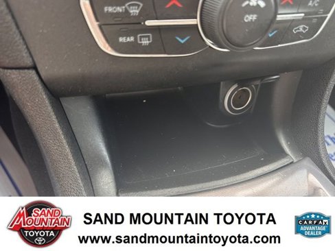 Used 2020 Dodge Charger SXT w/ Leather Interior Group image 19