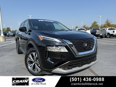 Used 2023 Nissan Rogue SV image 1