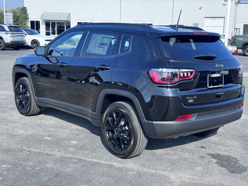 New 2026 Jeep Compass Latitude image 7