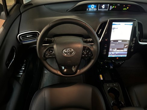 Used 2022 Toyota Prius Limited image 13