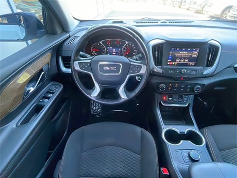 Used 2020 GMC Terrain SLE w/ Elevation Edition image 26