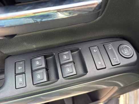 Used 2018 Chevrolet Silverado 1500 LT w/ All Star Edition image 20