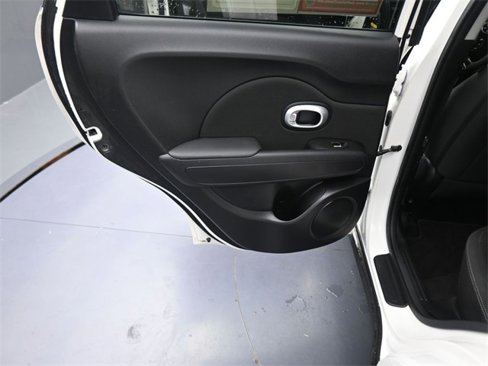 Used 2019 Kia Soul image 15