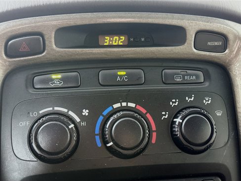 Used 2003 Toyota Highlander V6 image 13