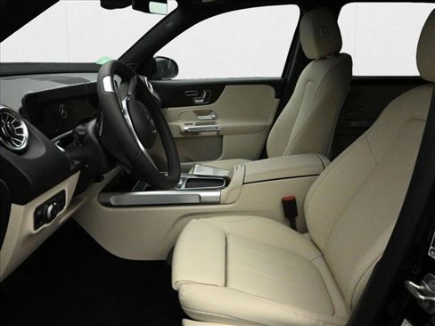New 2025 Mercedes-Benz EQB 300 4MATIC image 8