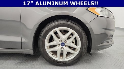 Used 2016 Ford Fusion SE image 11