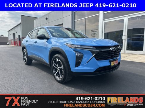 Used 2024 Chevrolet Trax RS image 1