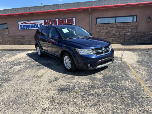 Used 2018 Dodge Journey SXT w/ Premium Group image 2