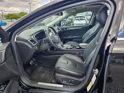 Used 2016 Ford Fusion Energi Titanium w/ Driver Assist Package image 25