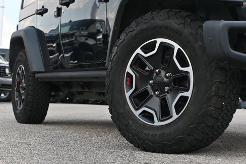Used 2016 Jeep Wrangler Unlimited Rubicon image 29