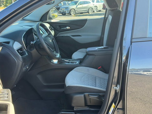 Used 2022 Chevrolet Equinox LS image 11