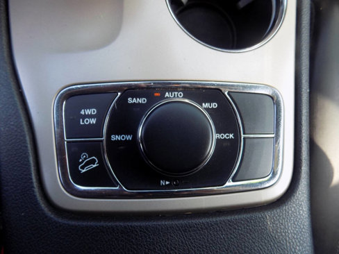 Used 2015 Jeep Grand Cherokee Limited image 23