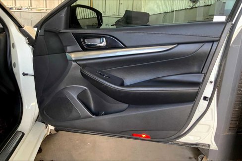 Used 2021 Nissan Maxima 3.5 SV image 21