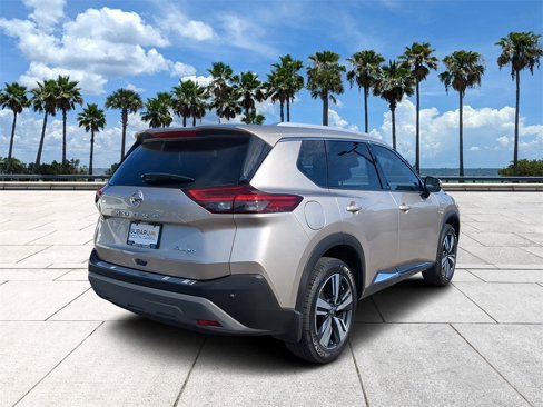 Used 2021 Nissan Rogue SL image 4