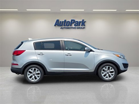 Used 2015 Kia Sportage LX image 8