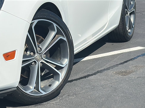 Used 2016 Buick Cascada Premium image 3