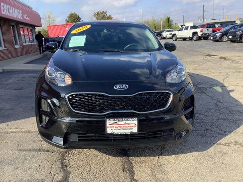 Used 2020 Kia Sportage LX image 2