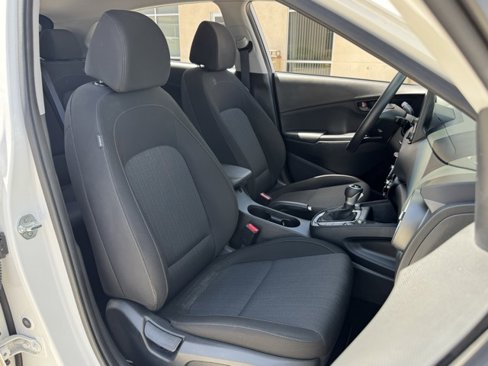 Used 2022 Hyundai Kona SEL image 30