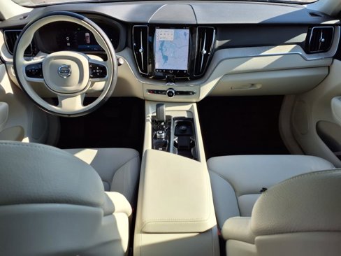 Certified 2023 Volvo XC60 B5 Plus w/ Protection Package Premier image 12