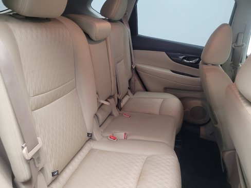 Used 2017 Nissan Rogue SV w/ SV Premium Package image 19