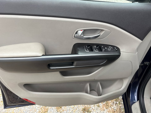 Used 2018 Kia Sedona LX w/ LX Essentials Premium Package image 28