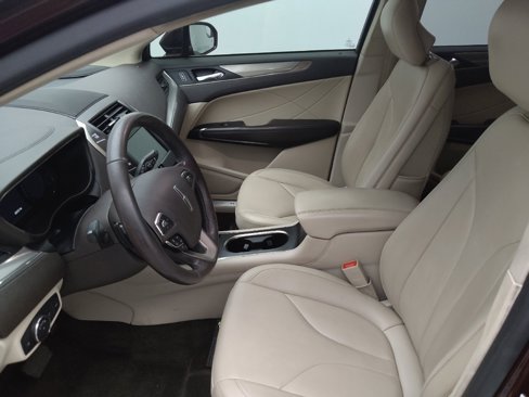 Used 2018 Lincoln MKC Premiere image 17