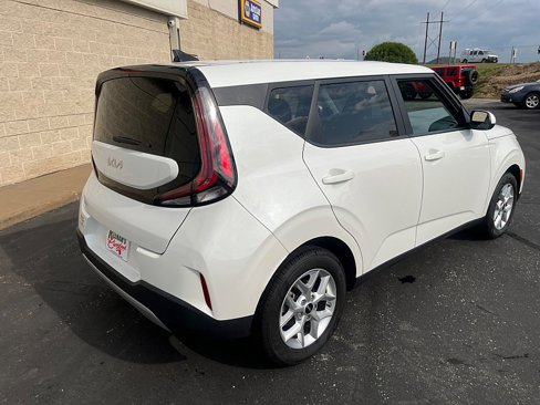 Used 2024 Kia Soul LX w/ Option Group 015 image 6